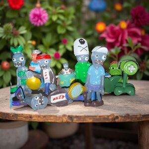 Planet Vs Zombies PVC Cake Toppers Figures B21